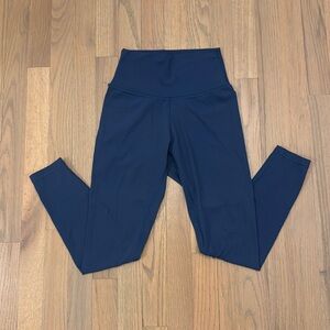SIZE 6 LULULEMON LEGGINGS
